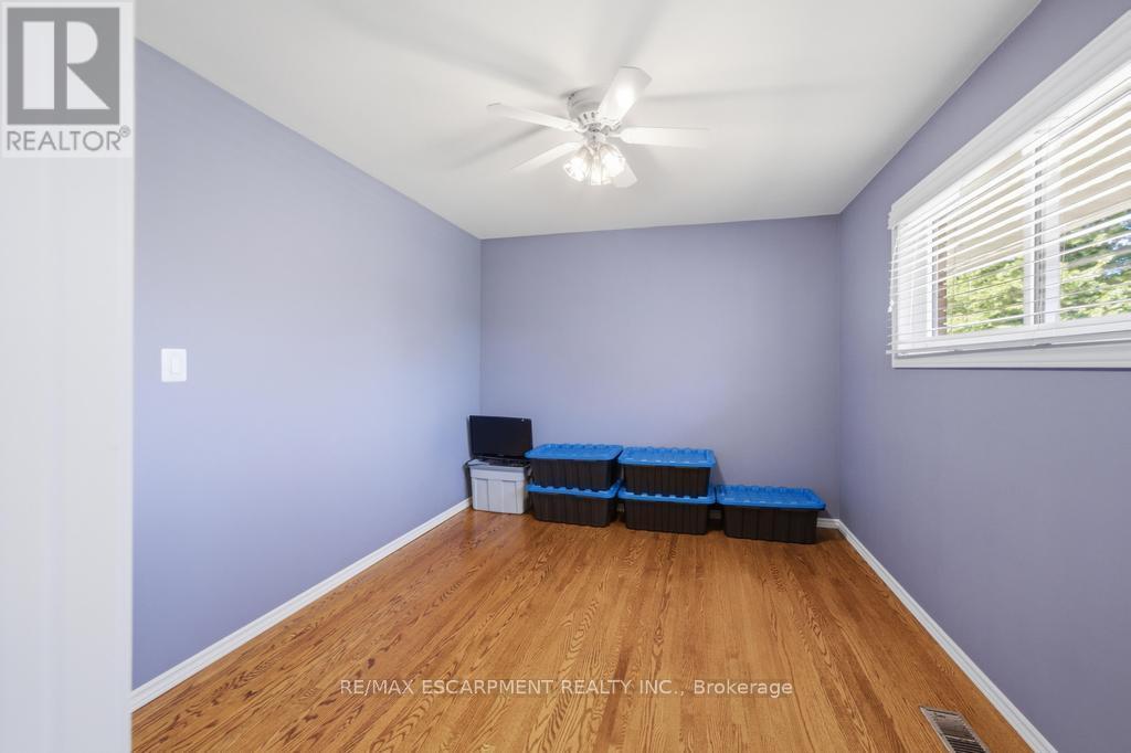 41 ORIOLE CRESCENT - 11