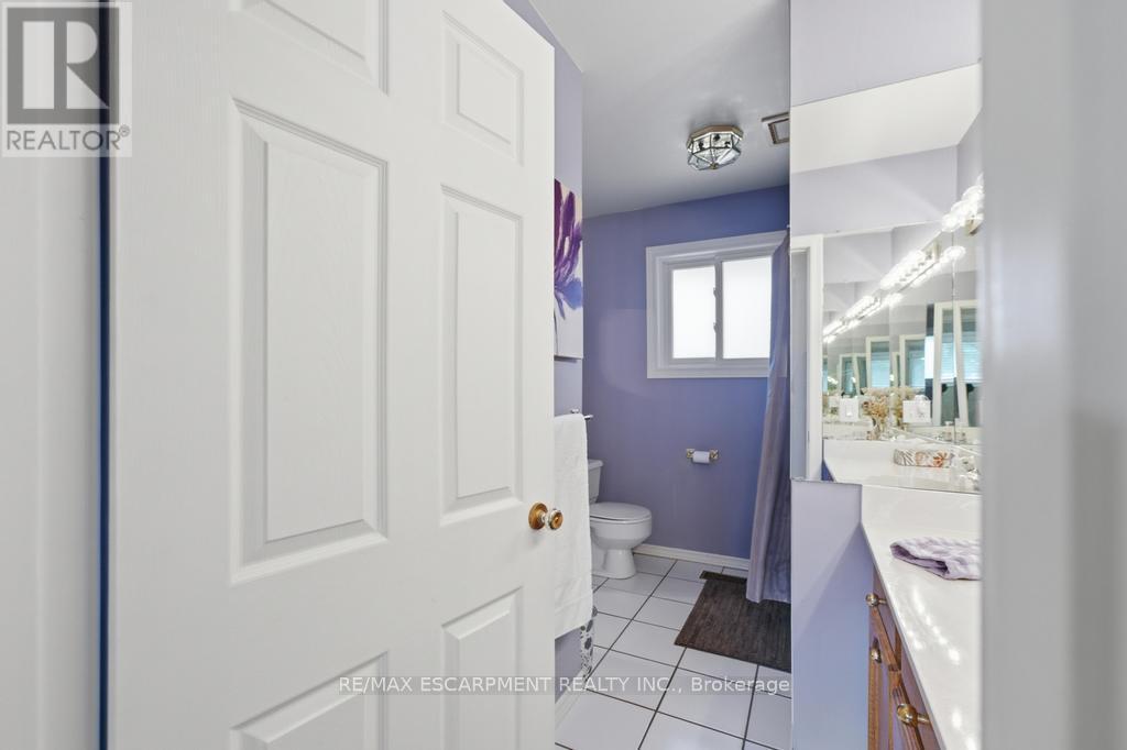 41 ORIOLE CRESCENT - 12