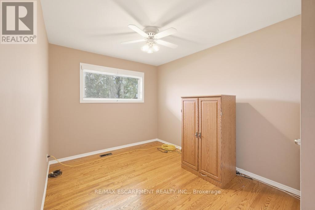 41 ORIOLE CRESCENT - 14