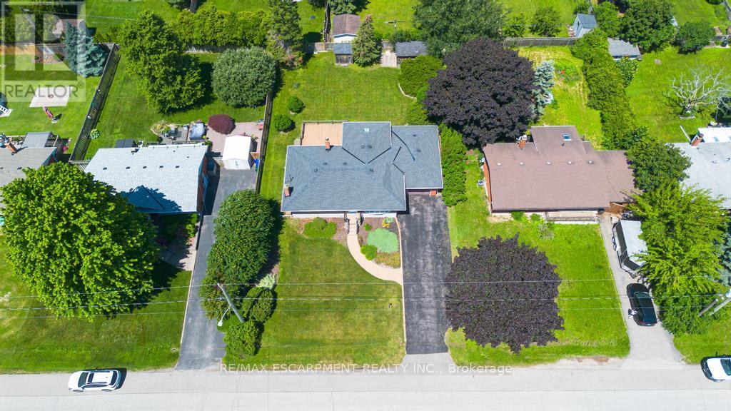 41 ORIOLE CRESCENT - 22
