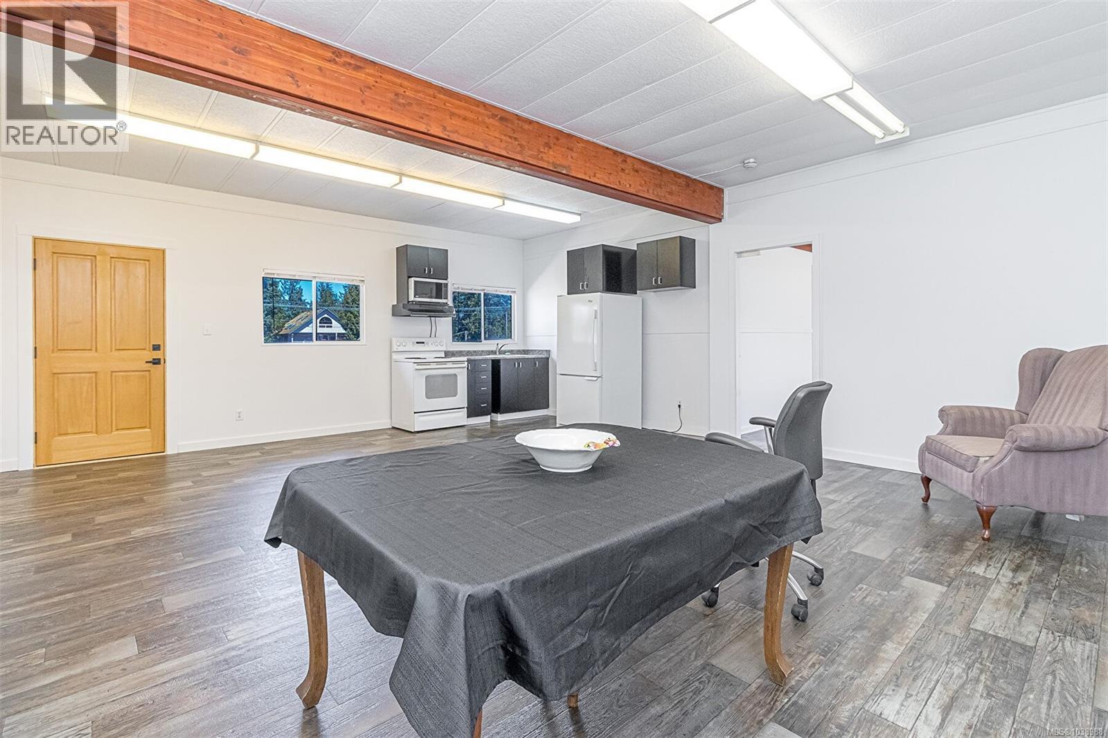3044 Alberni Hwy - 53