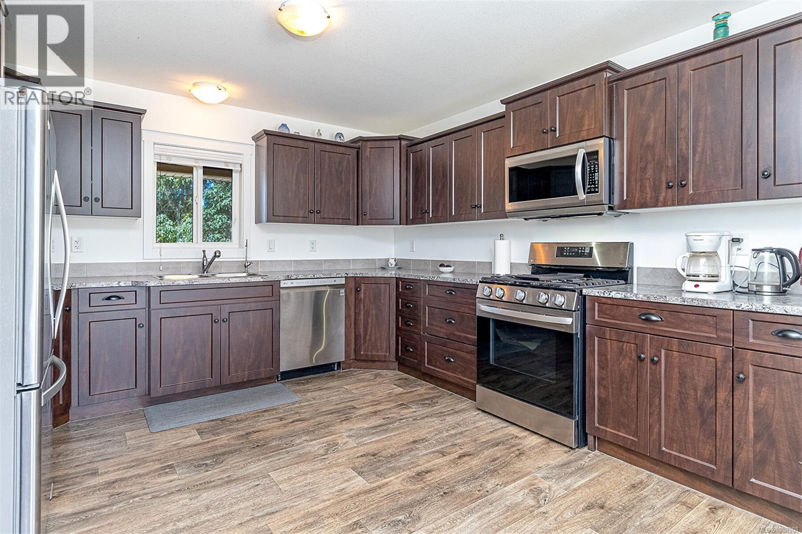 3044 Alberni Hwy - 16