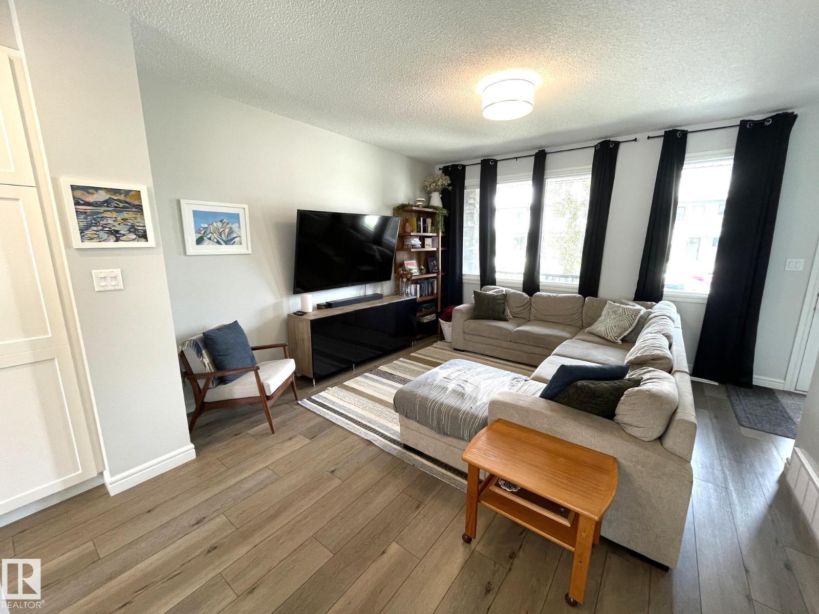 19227 27 AV NW - 8