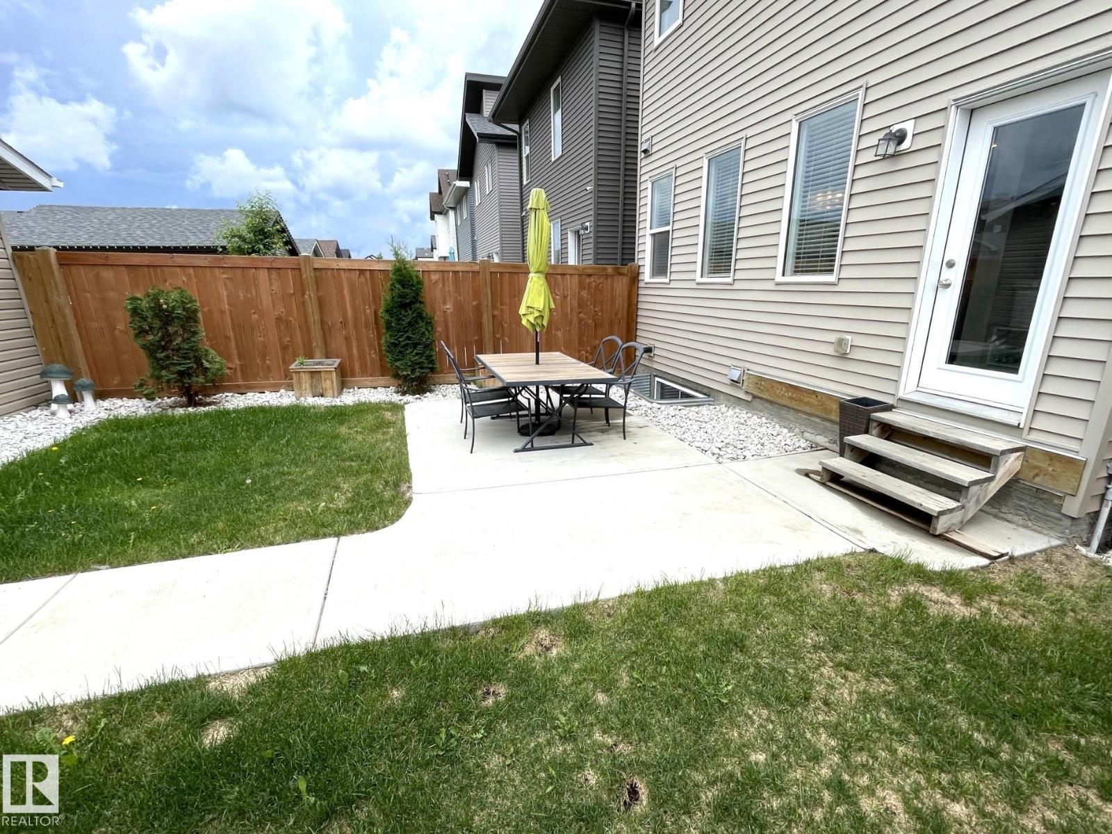 19227 27 AV NW - 26