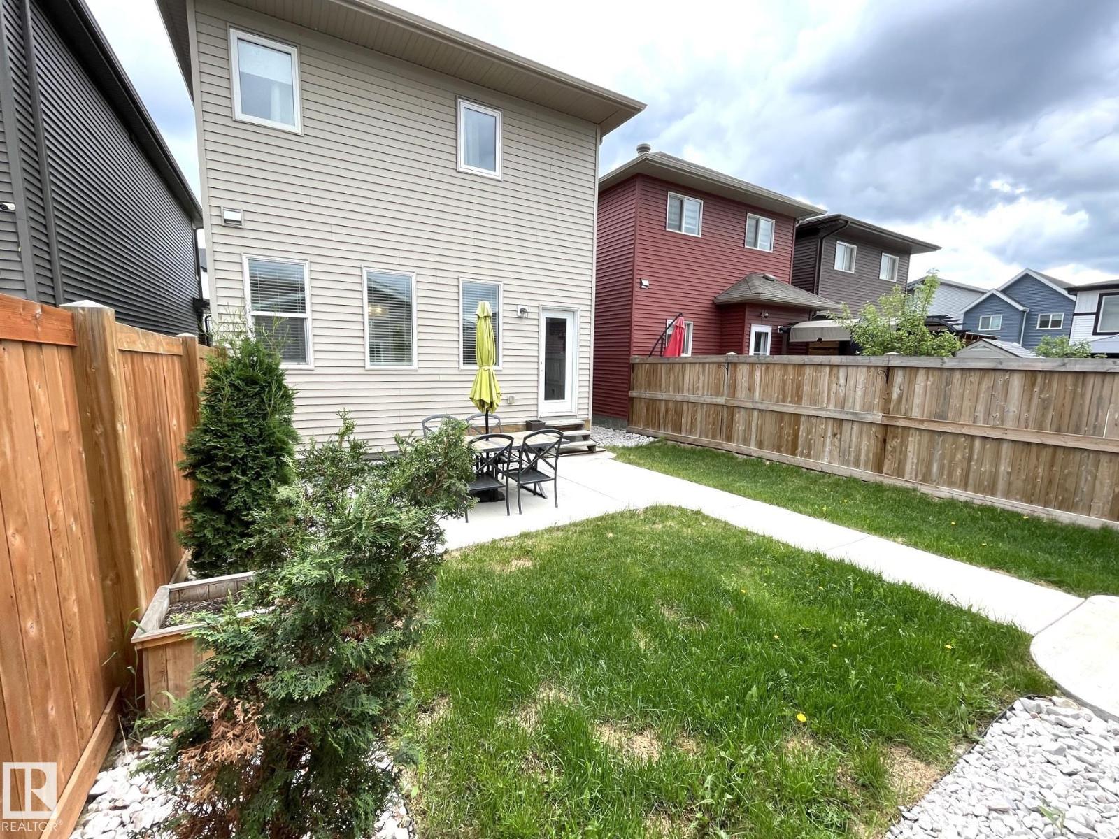 19227 27 AV NW - 27
