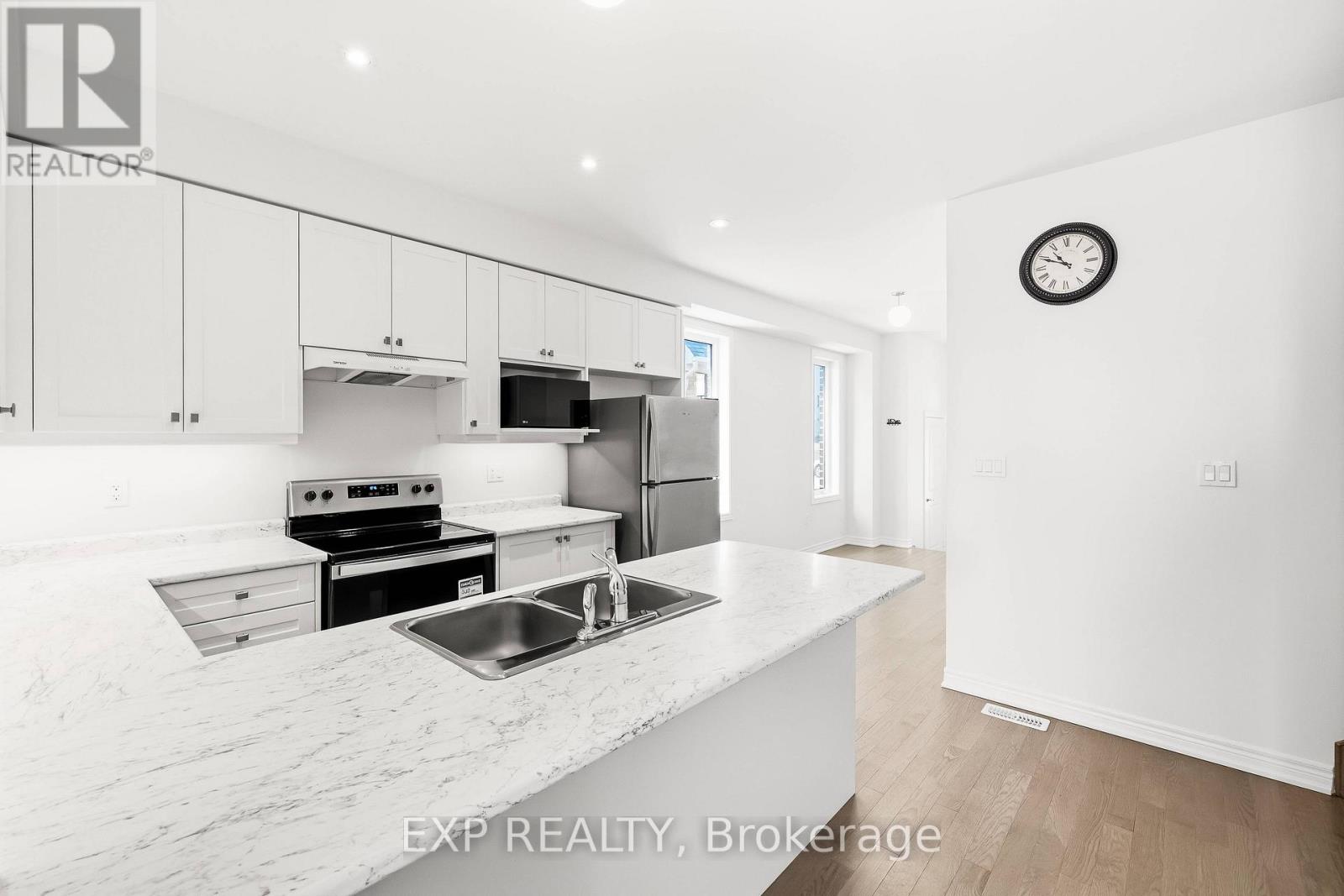 2964 PETER MATTHEWS DRIVE - 10
