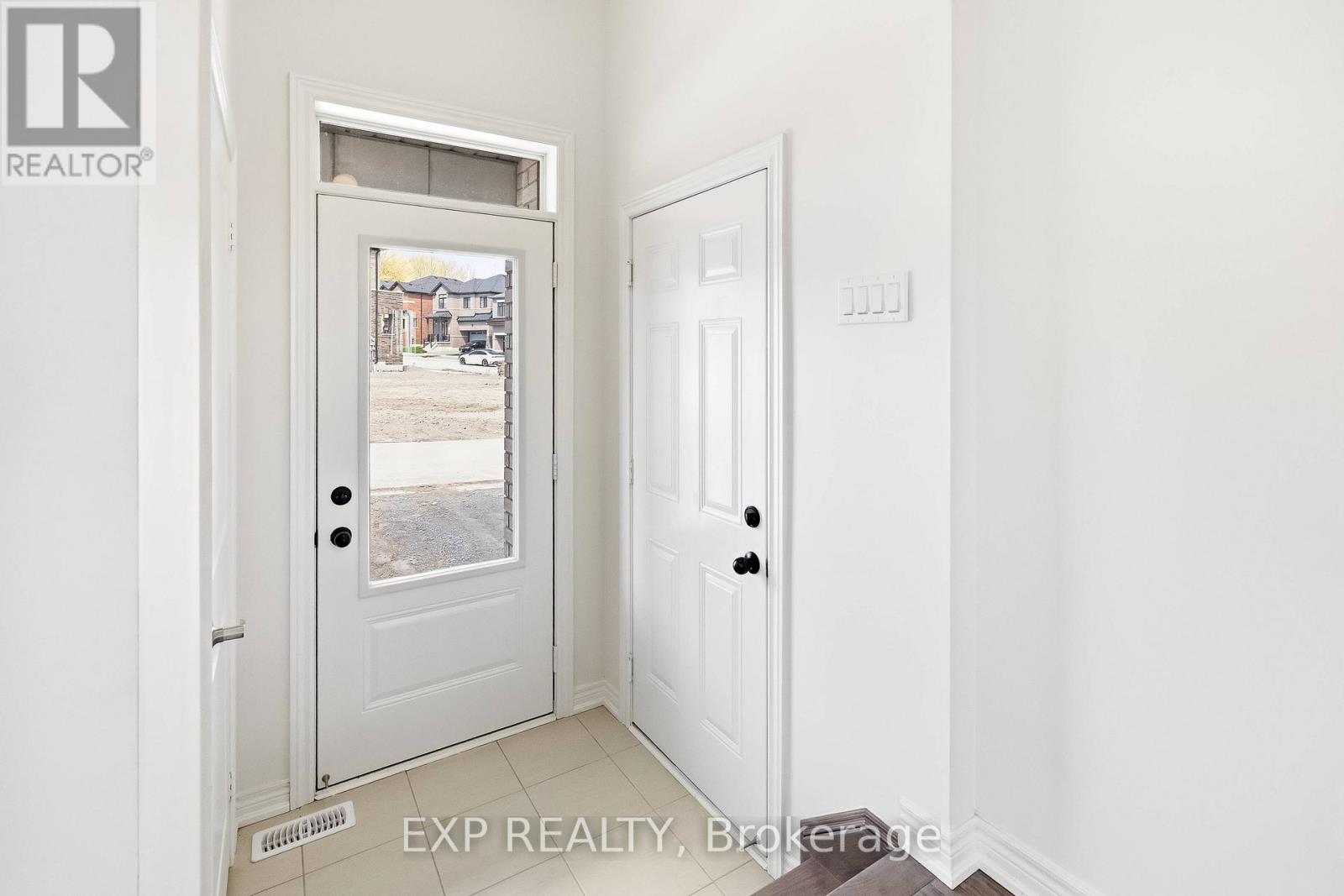 2964 PETER MATTHEWS DRIVE - 17