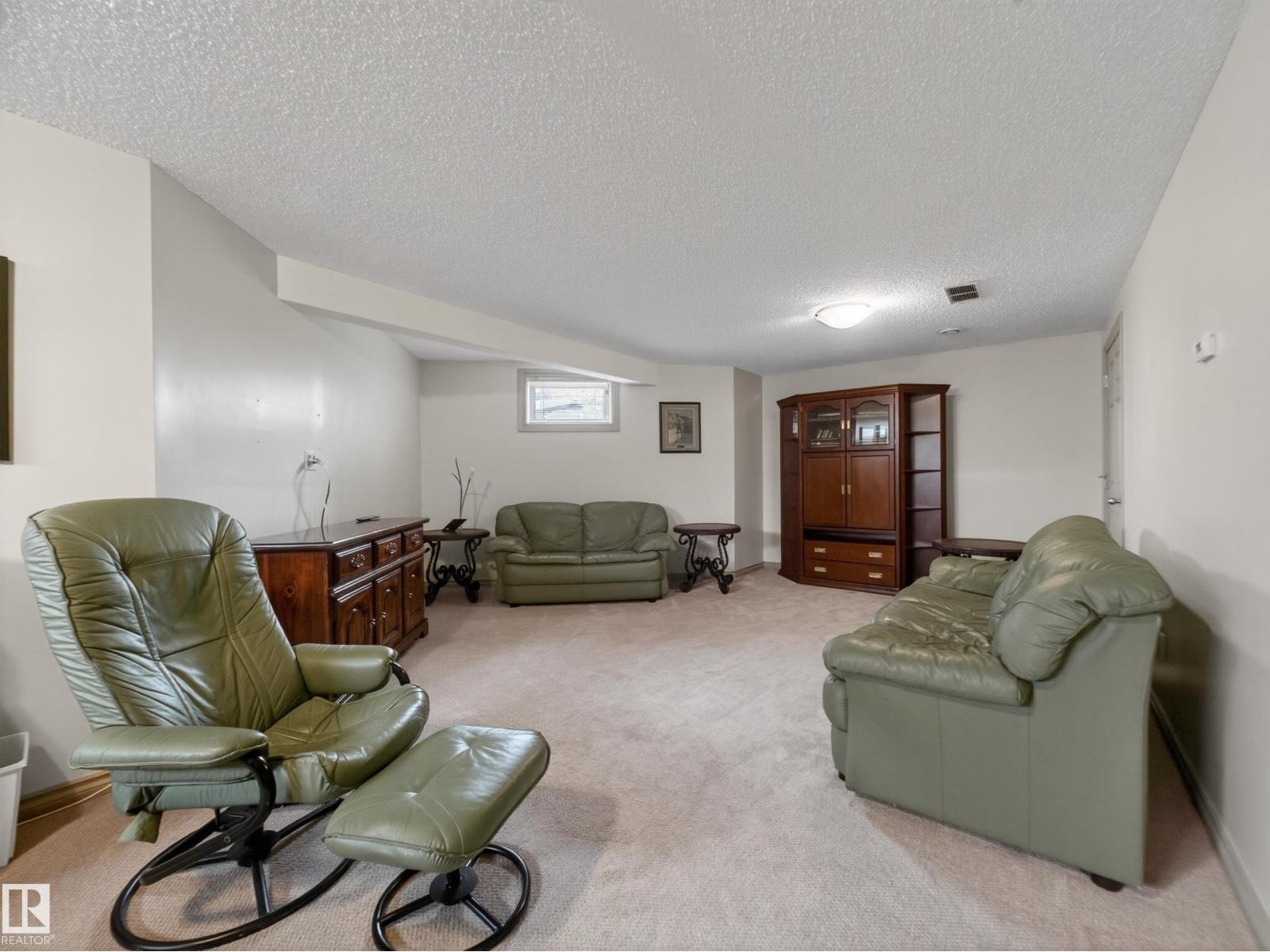 1381 BRECKENRIDGE DR NW - 46
