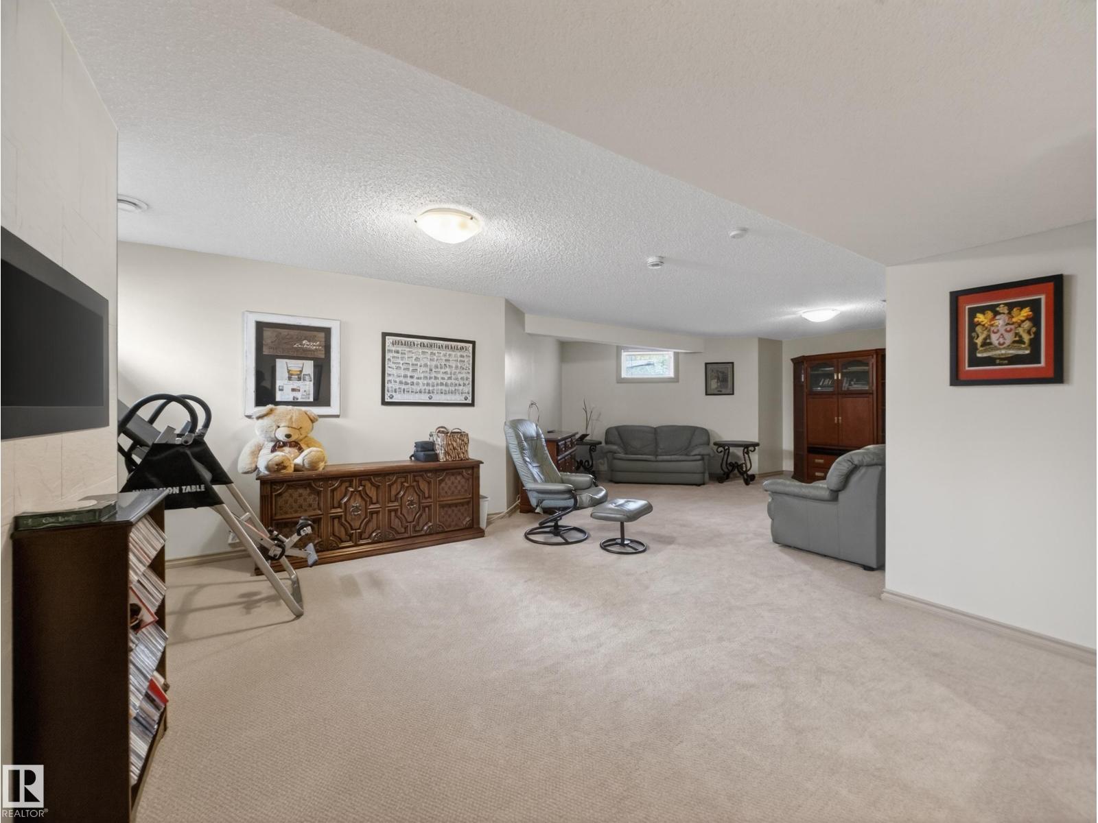 1381 BRECKENRIDGE DR NW - 45