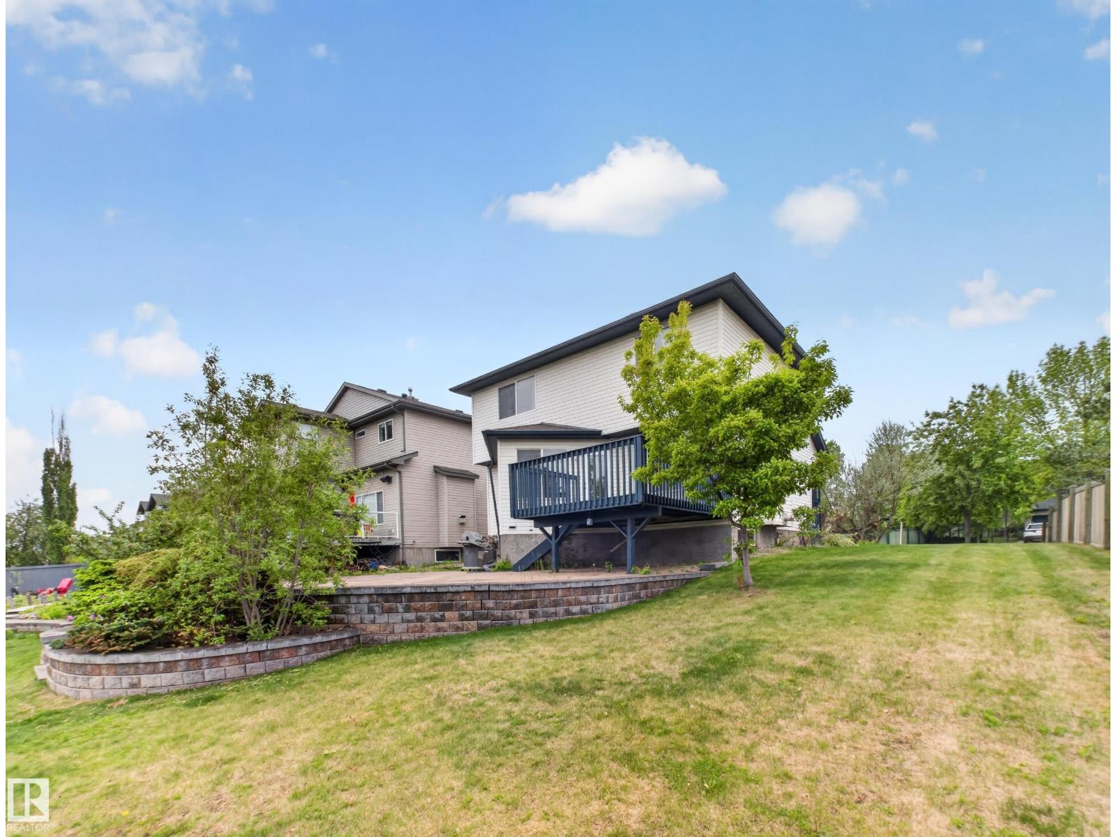 1381 BRECKENRIDGE DR NW - 52