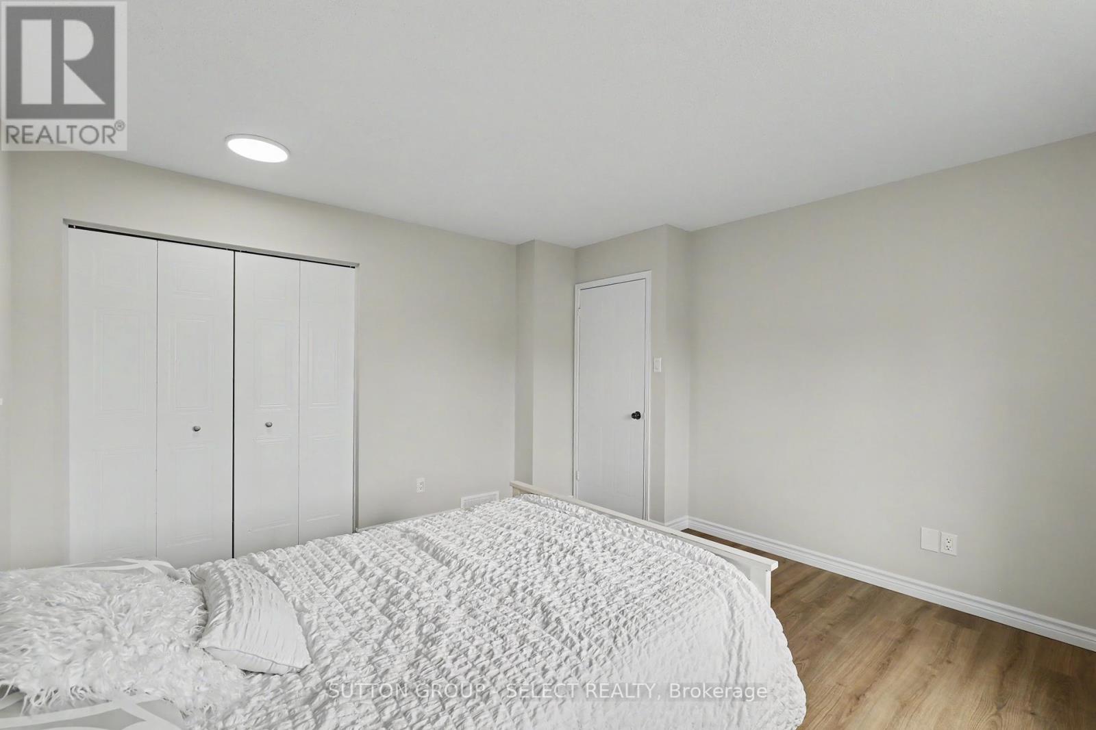 #6 484 THIRD STREET - 16