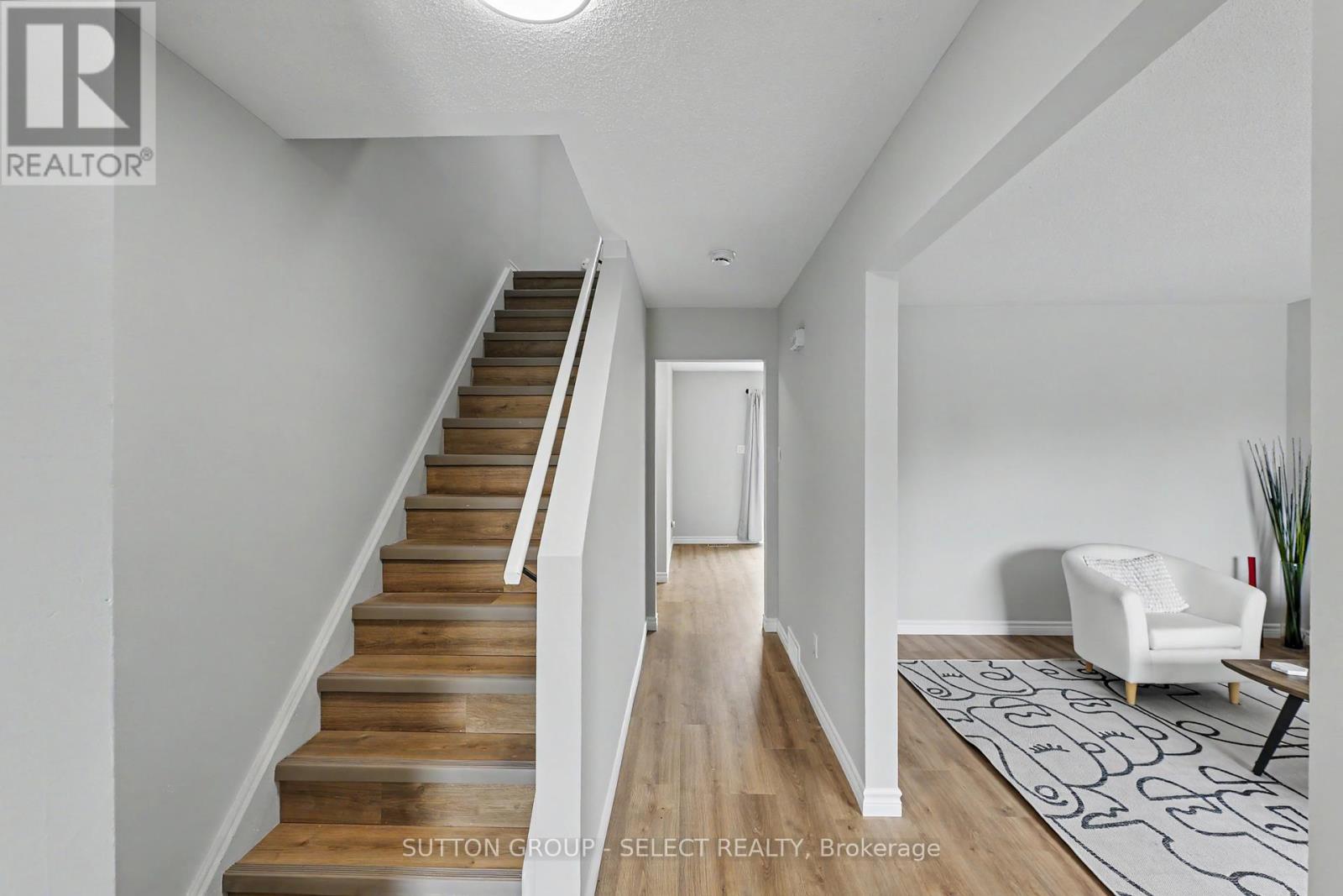 #6 484 THIRD STREET - 7