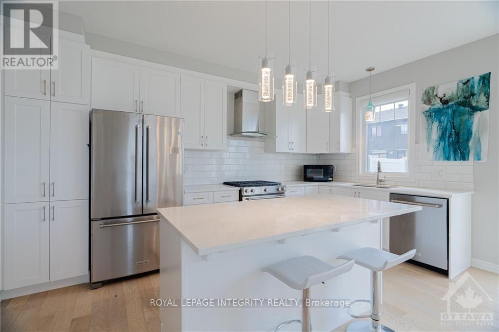 3 Bed, 3 Bath House for Rent in Ottawa – 701 BRITTANIC ROAD, Ottawa – MLS# X13483192 - Image 10