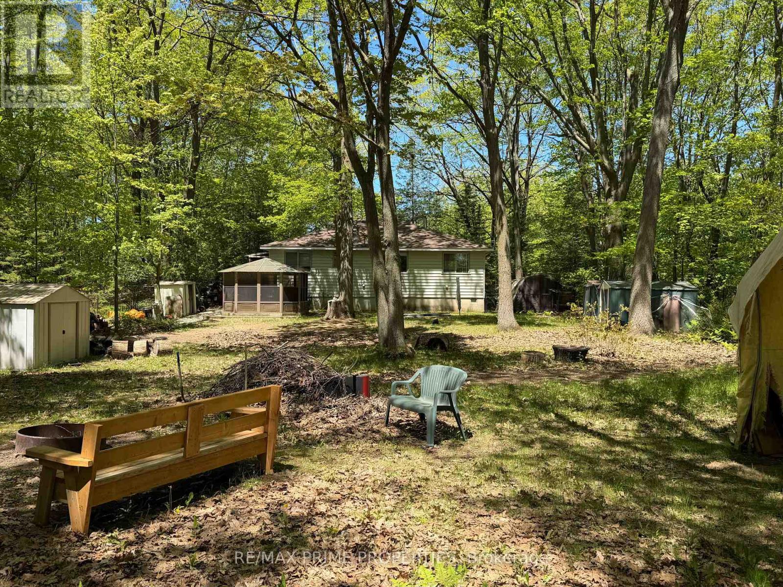 187 FREDERICK DRIVE - 13