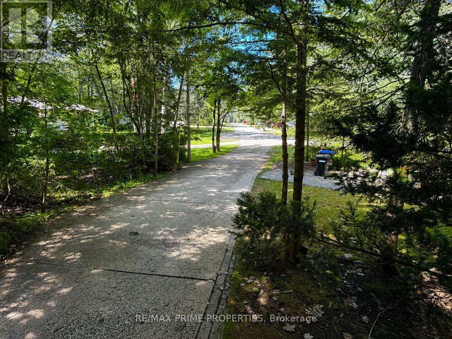 187 FREDERICK DRIVE - 15