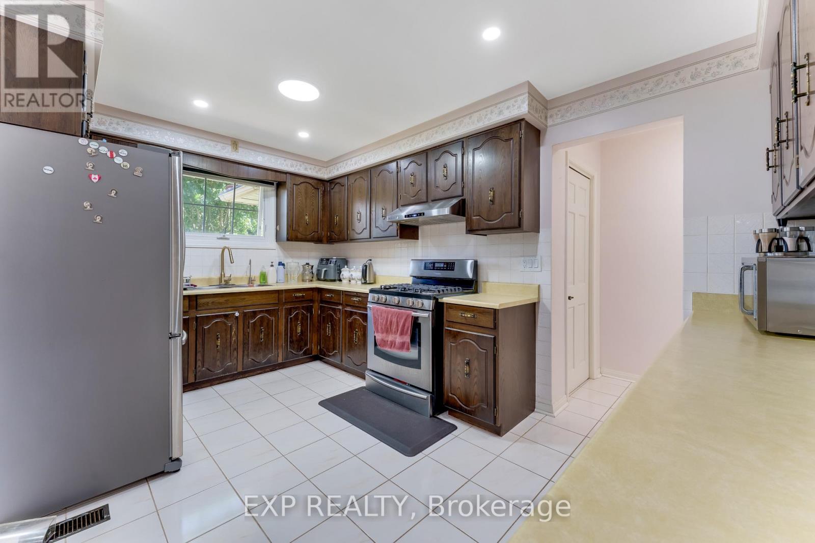 2047 HAMILTON ROAD - 10