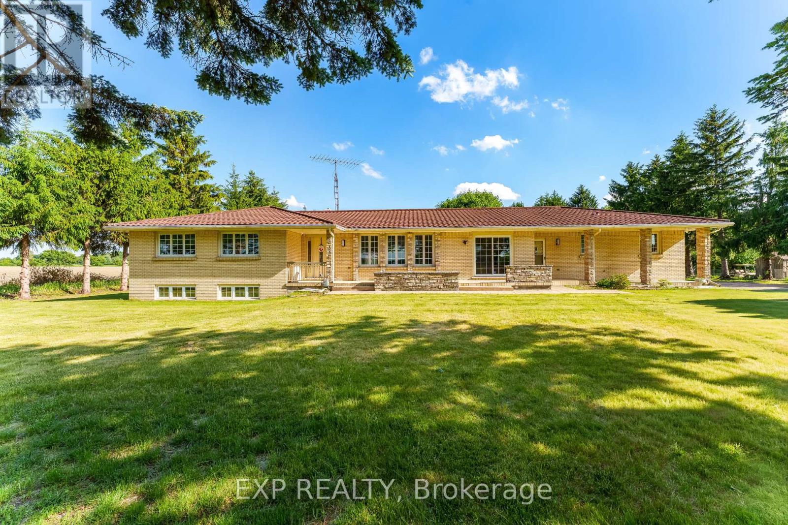 2047 HAMILTON ROAD - 1