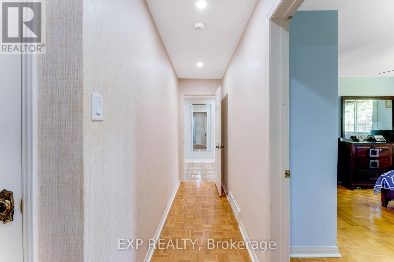 2047 HAMILTON ROAD - 22