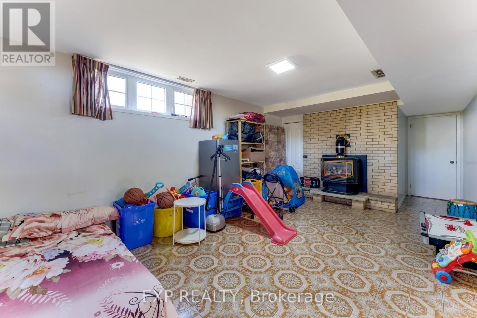 2047 HAMILTON ROAD - 36