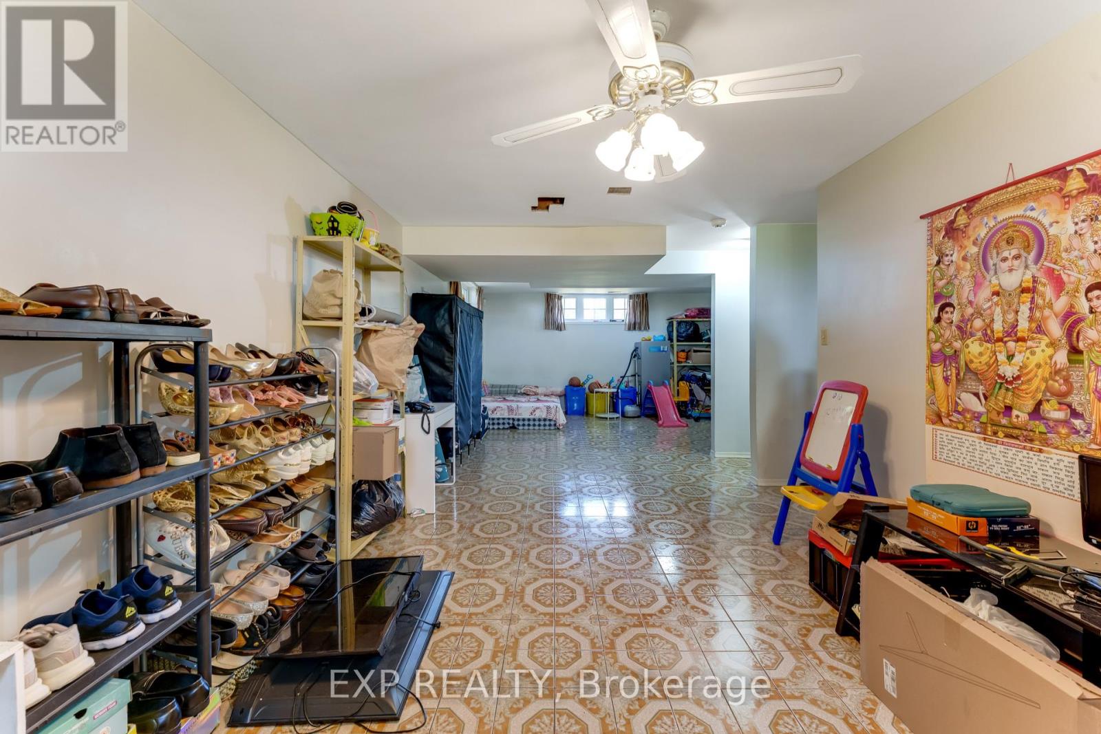 2047 HAMILTON ROAD - 34