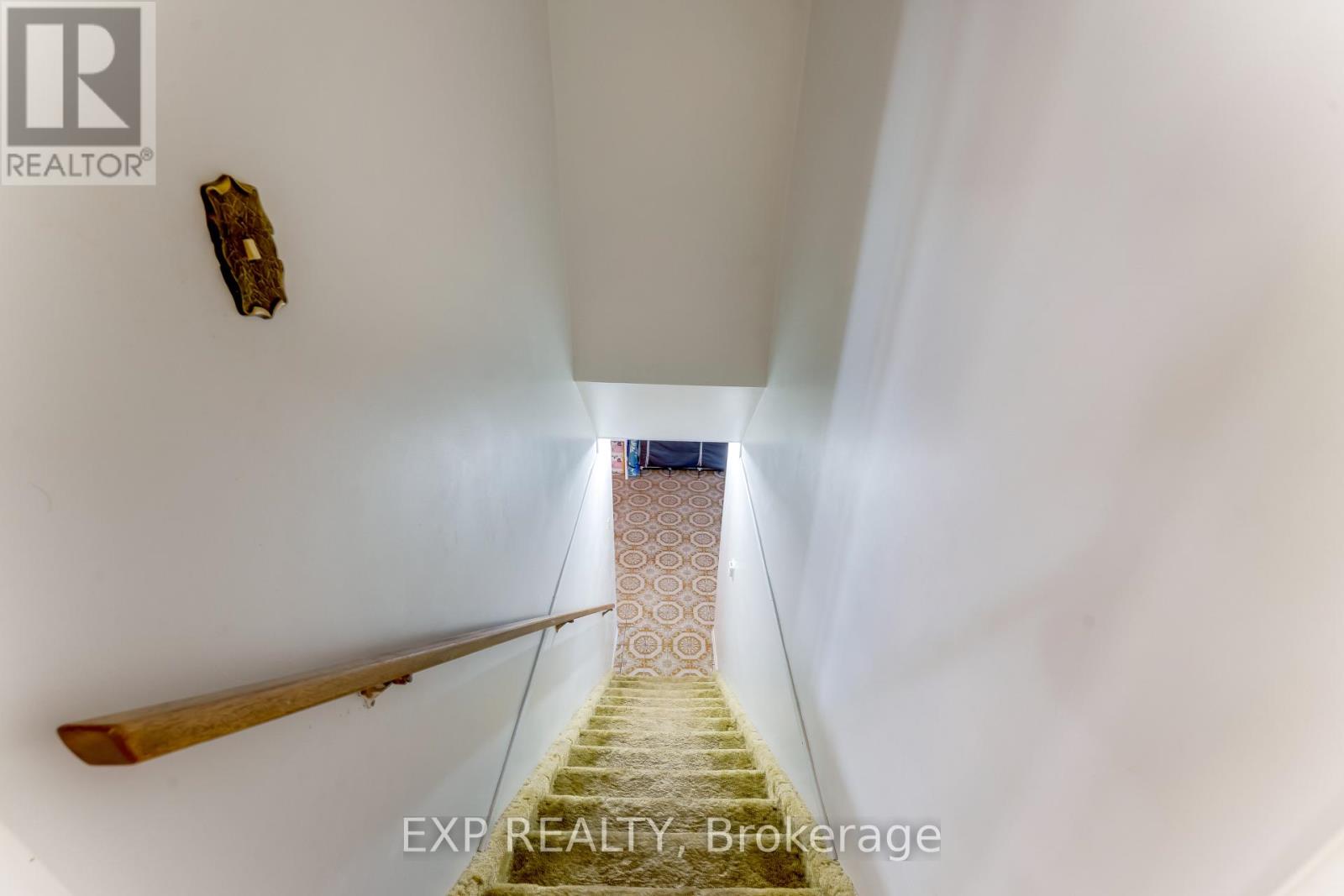2047 HAMILTON ROAD - 38