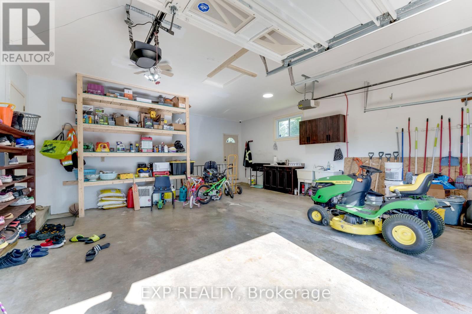 2047 HAMILTON ROAD - 40