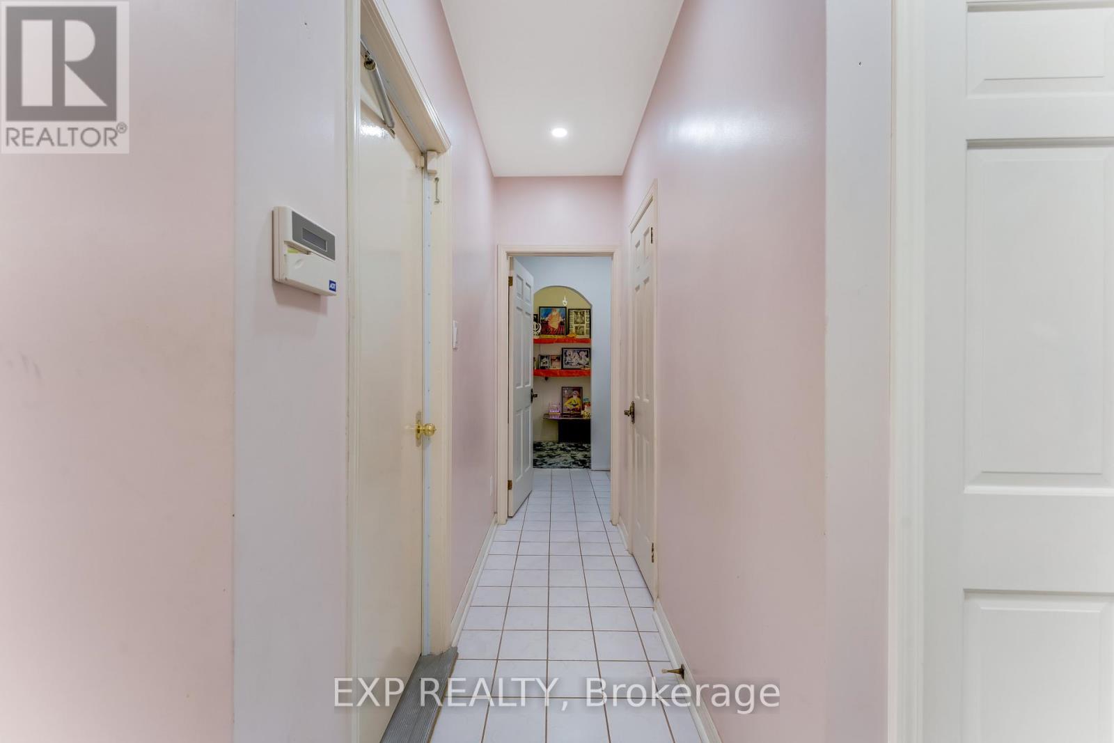 2047 HAMILTON ROAD - 5