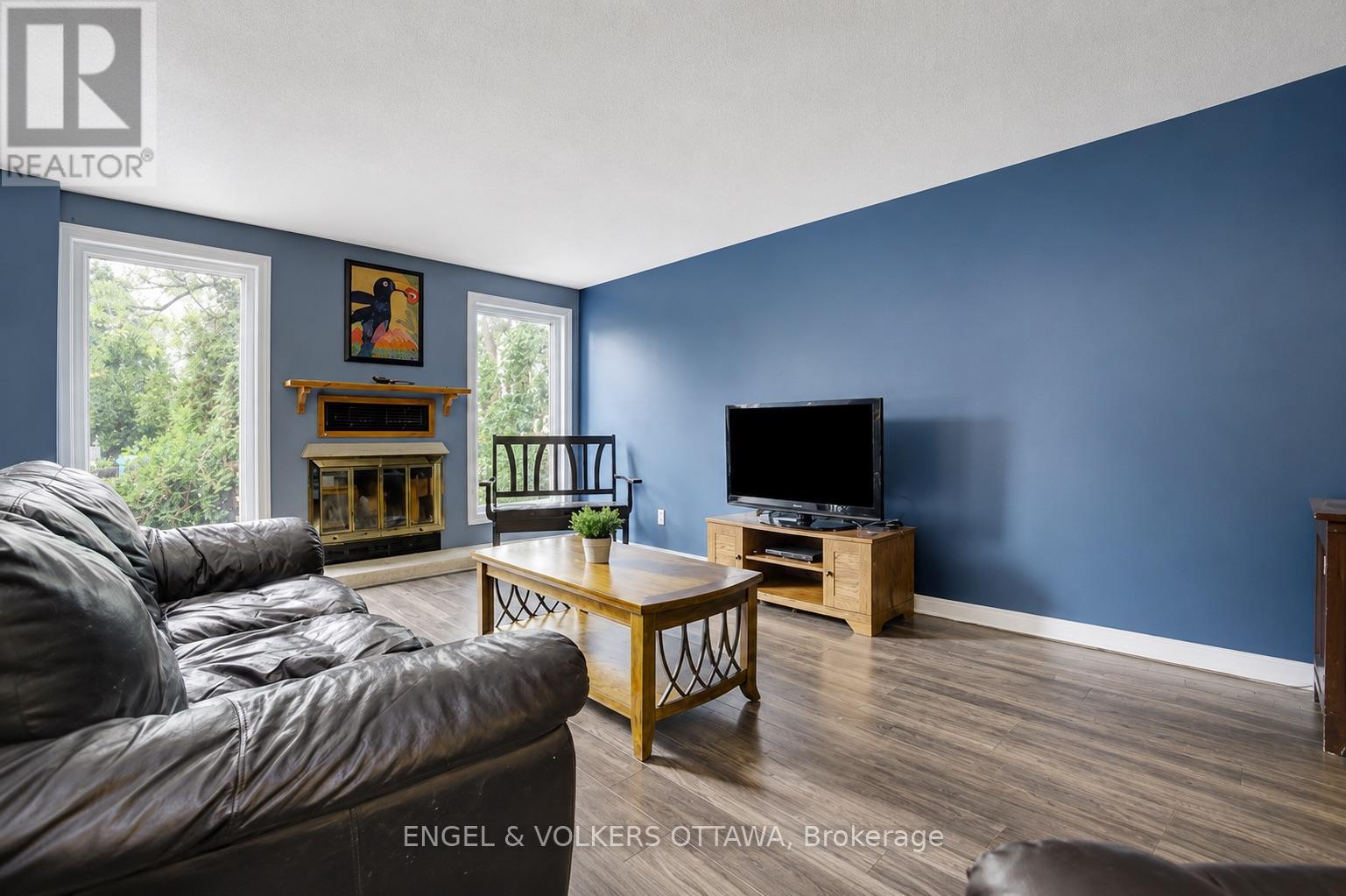 3 Bed, 3 Bath House for Sale in Ottawa – 1844 PRESTWICK DRIVE, Ottawa – MLS# X13467838 - Image 9