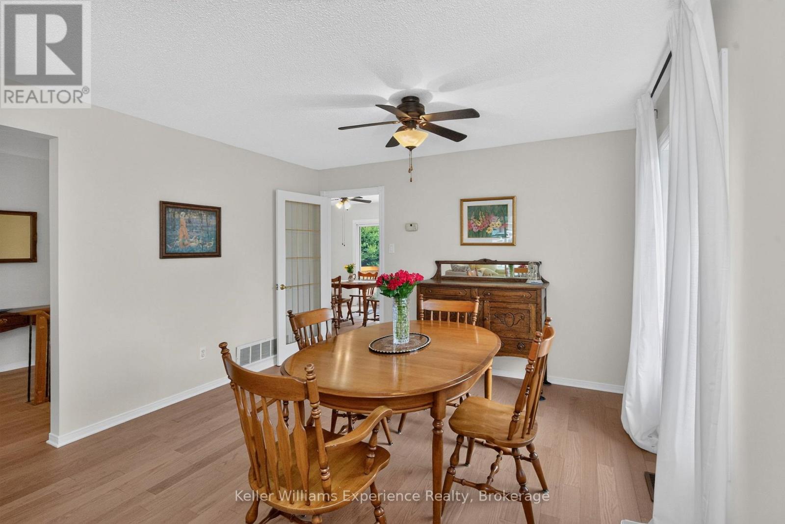 922 PLAYFAIR ROAD - 12