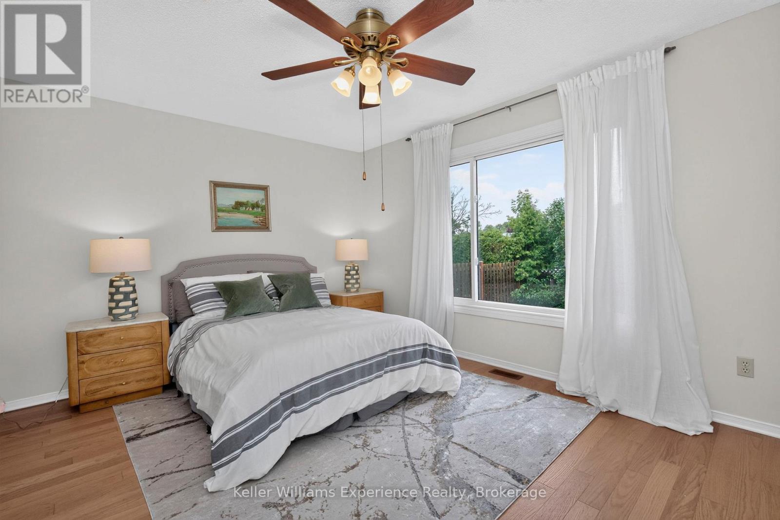 922 PLAYFAIR ROAD - 16