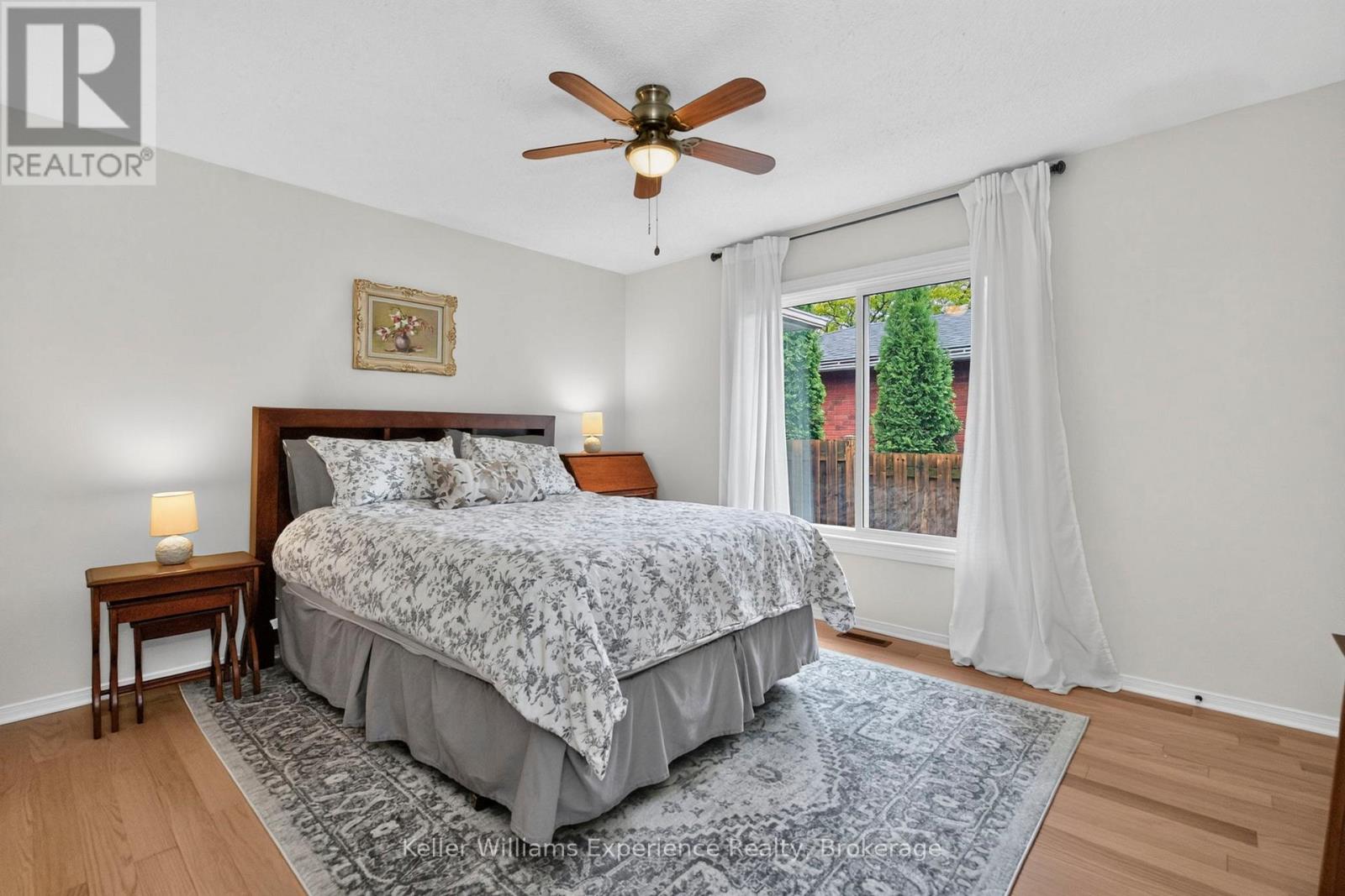 922 PLAYFAIR ROAD - 19
