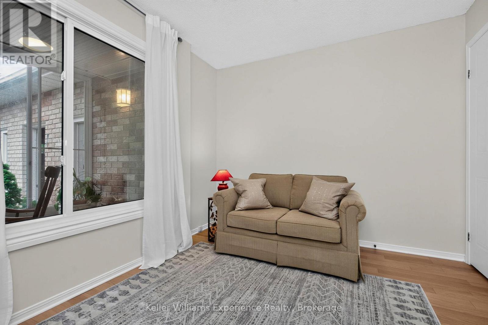 922 PLAYFAIR ROAD - 22