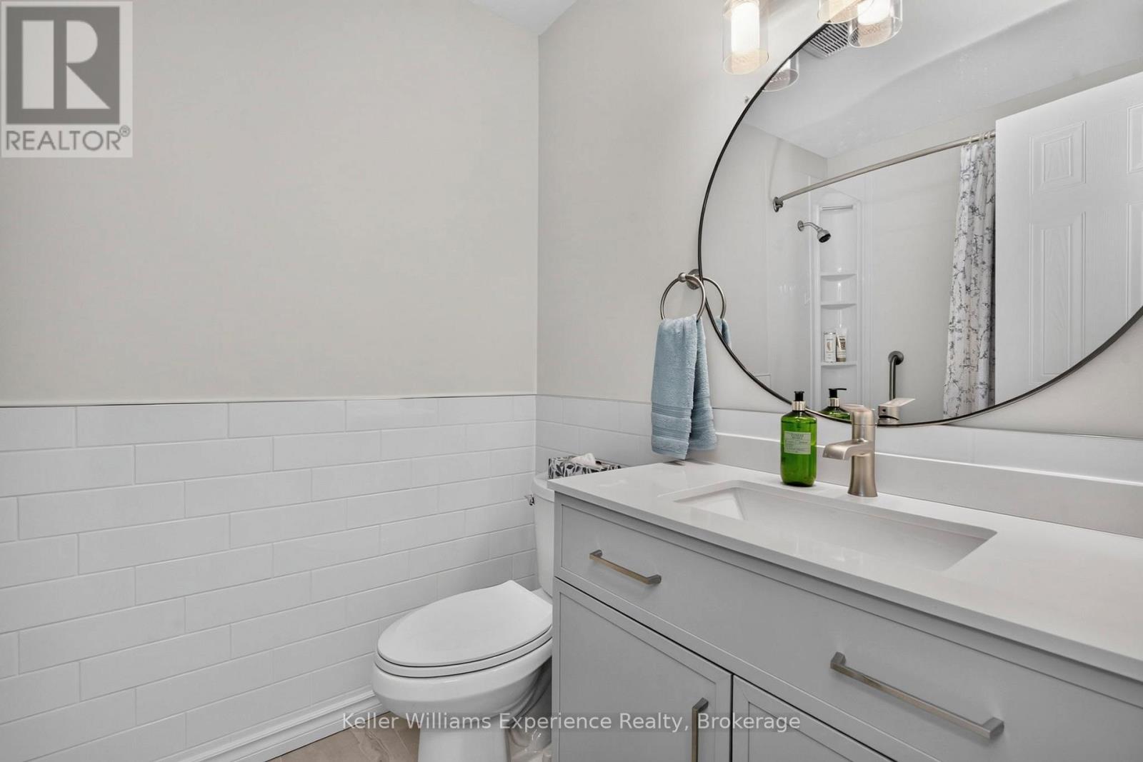 922 PLAYFAIR ROAD - 23