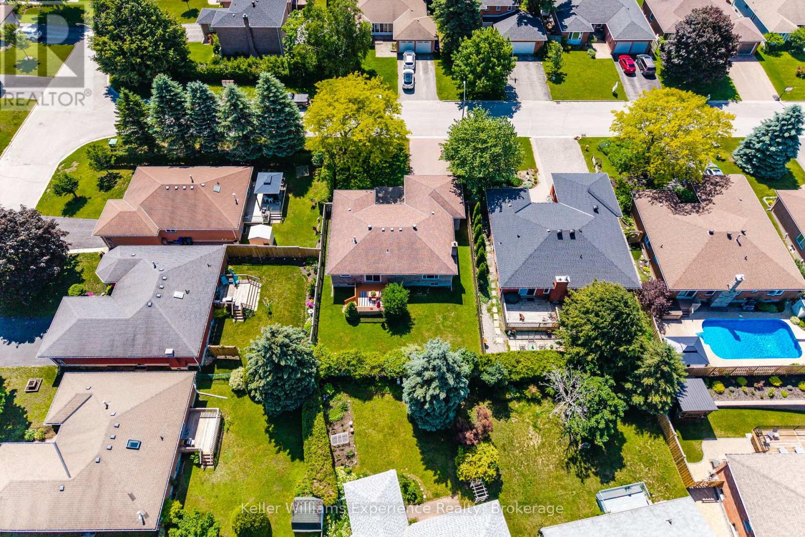 922 PLAYFAIR ROAD - 42