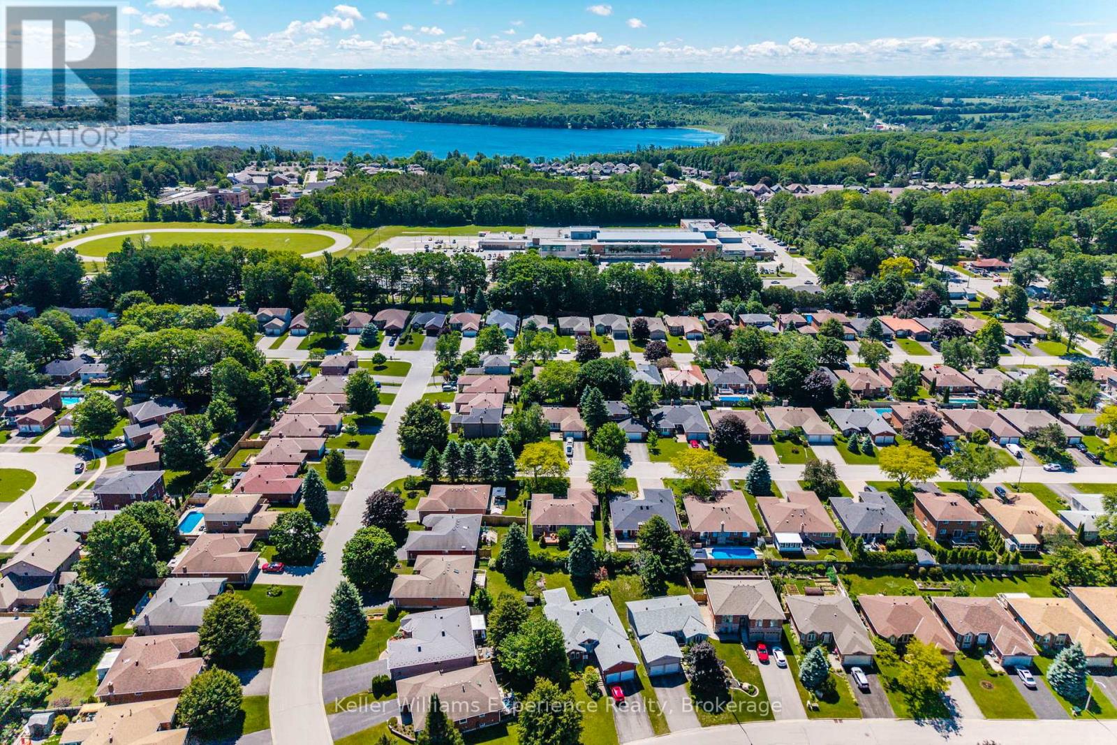 922 PLAYFAIR ROAD - 43