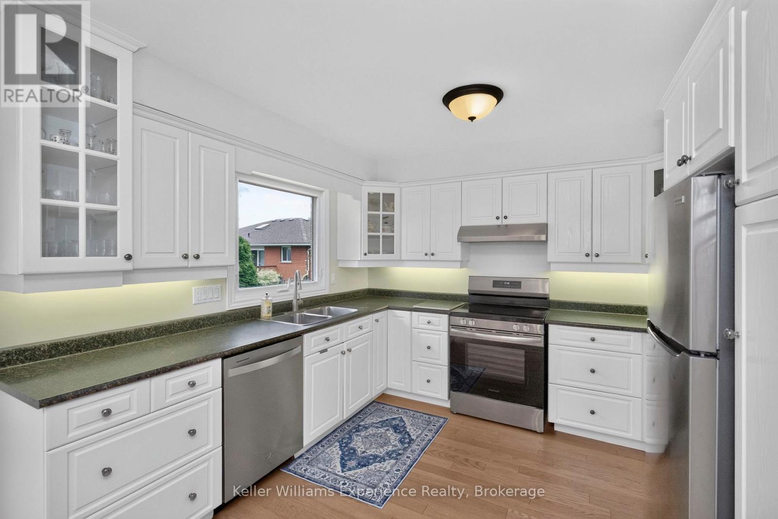 922 PLAYFAIR ROAD - 7