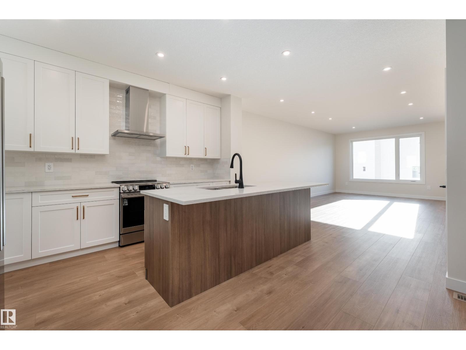 13034 123A ST NW - 8