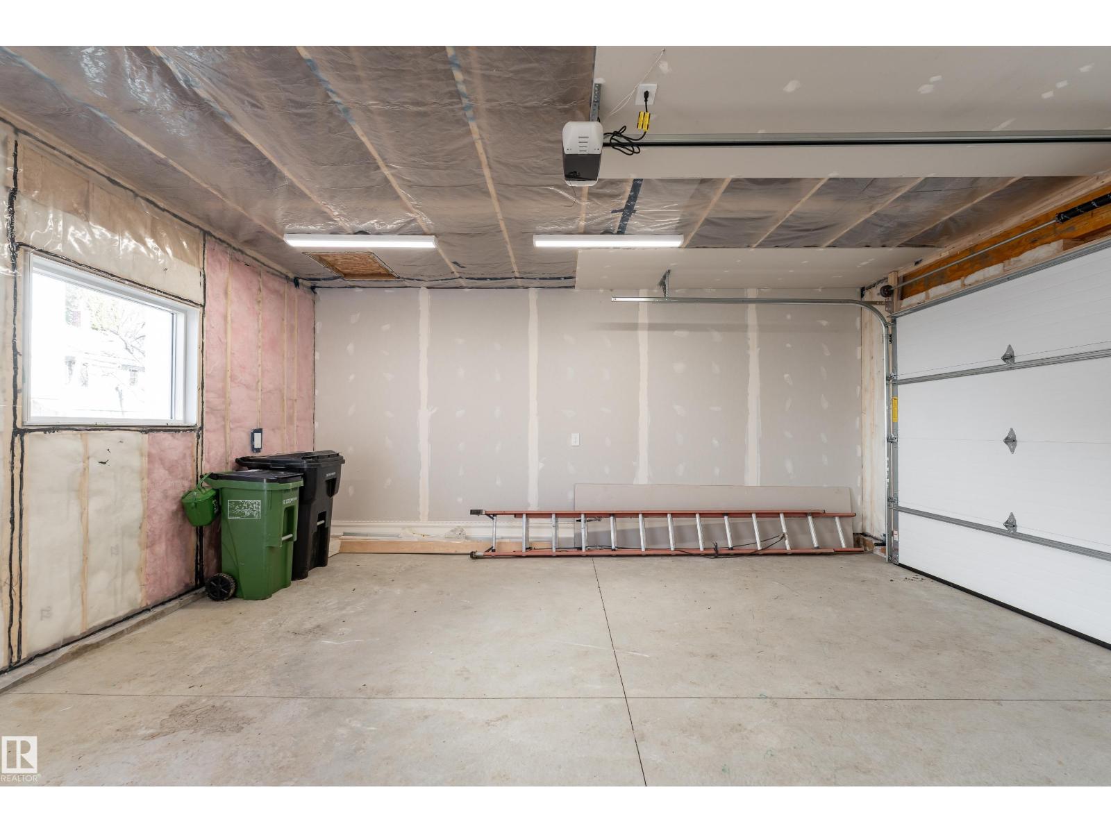 13034 123A ST NW - 43
