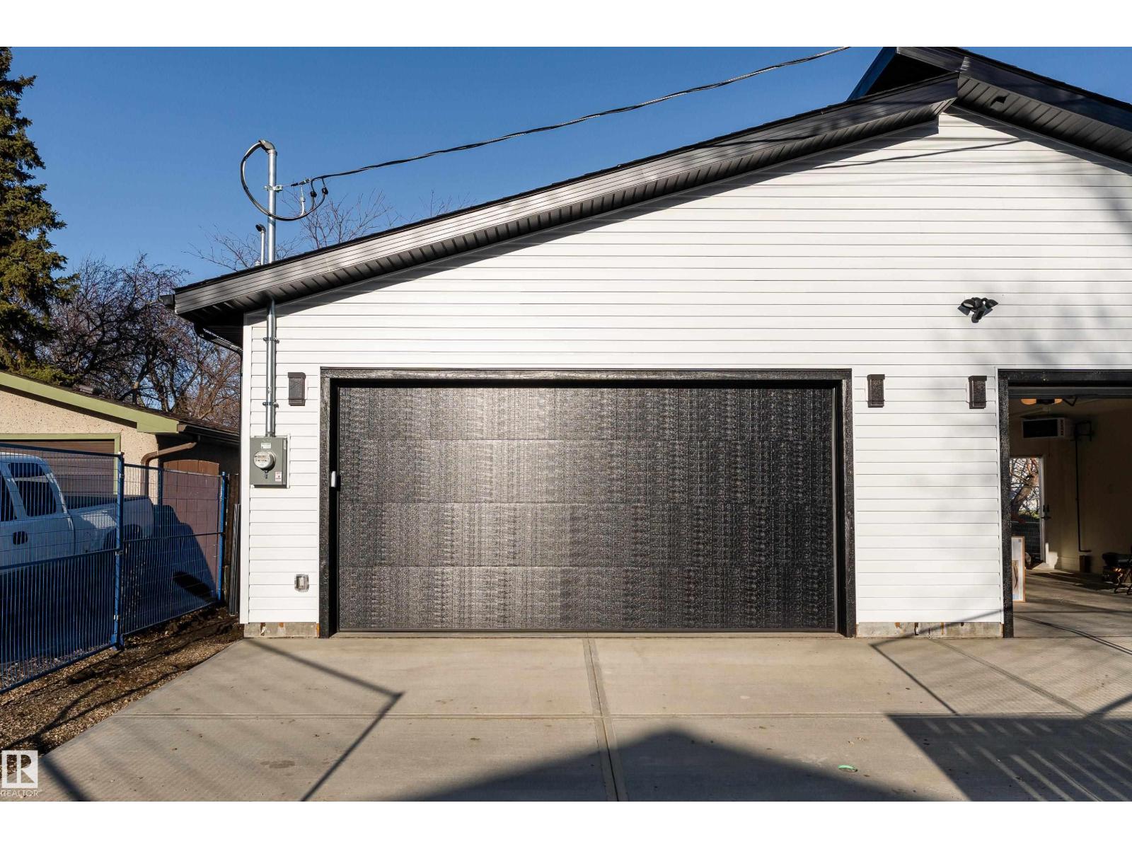 13034 123A ST NW - 44