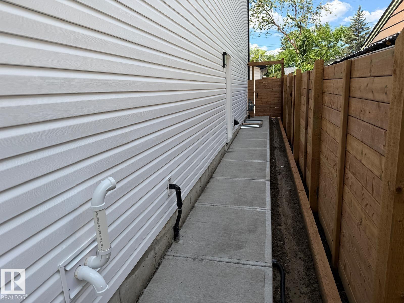 13034 123A ST NW - 51