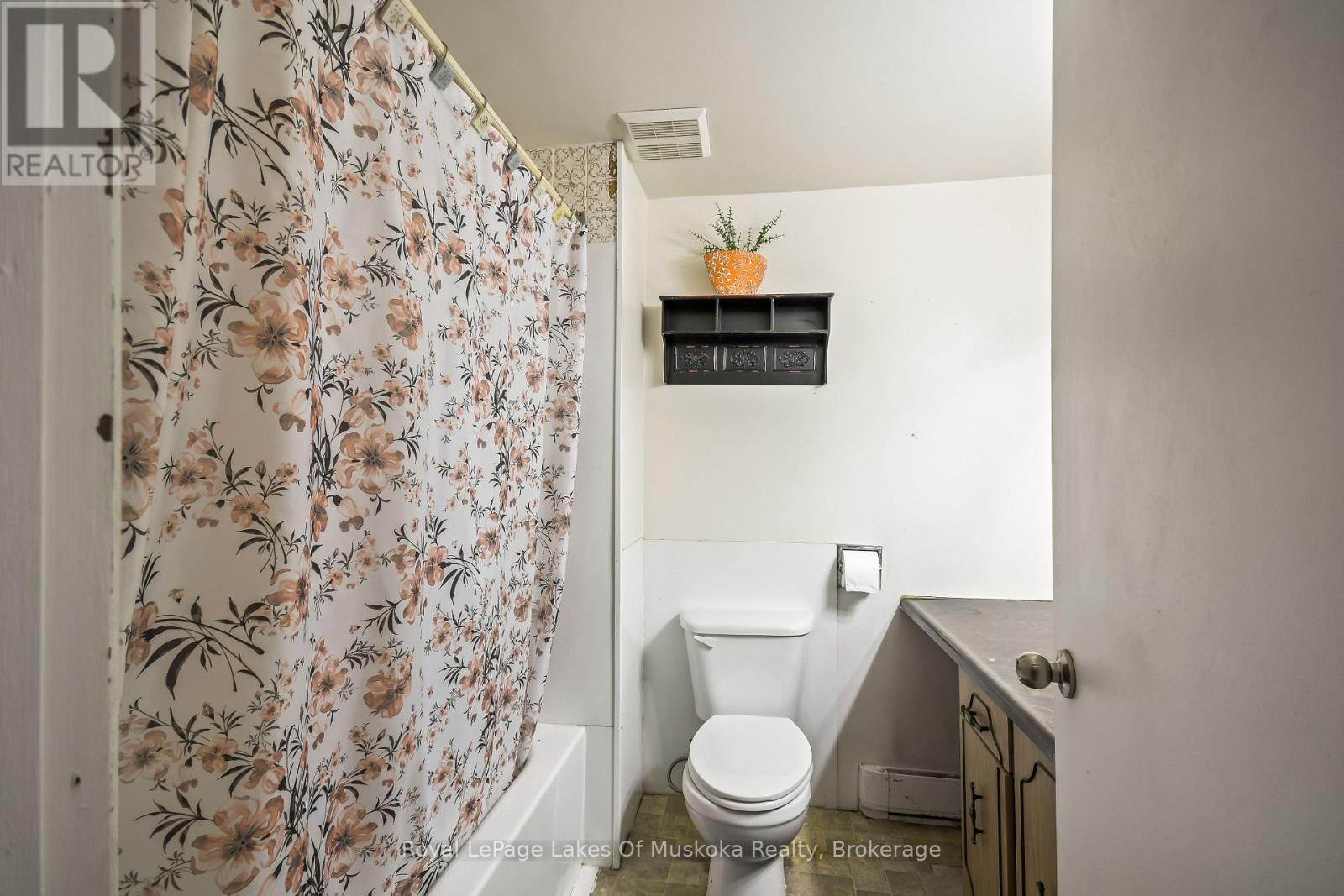 571 DAVID STREET E - 28