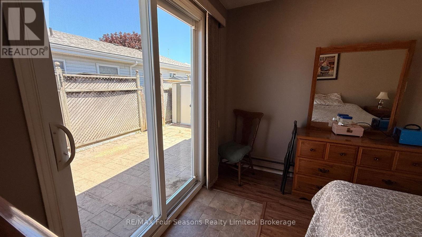 #52 303 WATERLOO STREET - 17