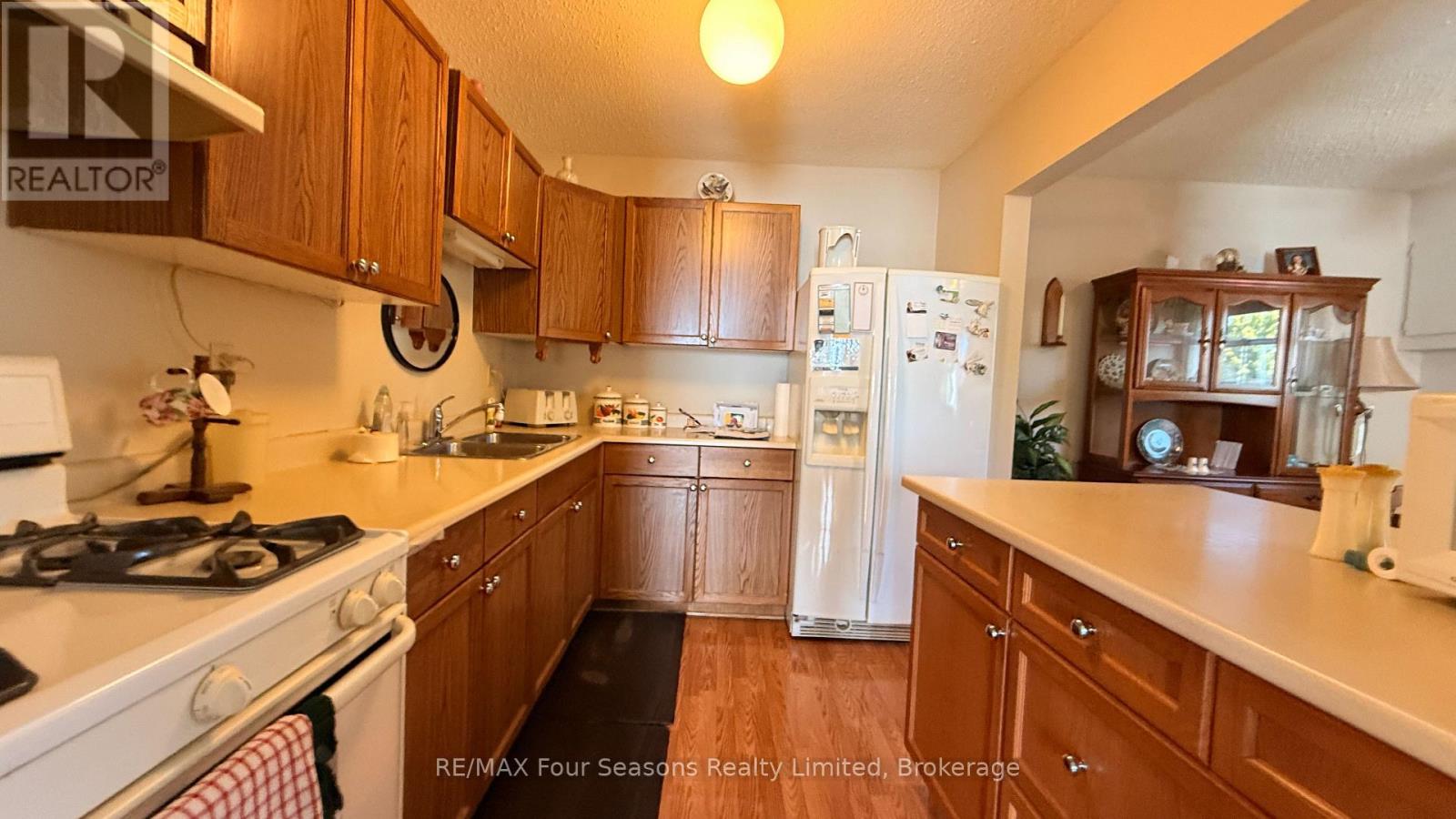 #52 303 WATERLOO STREET - 7