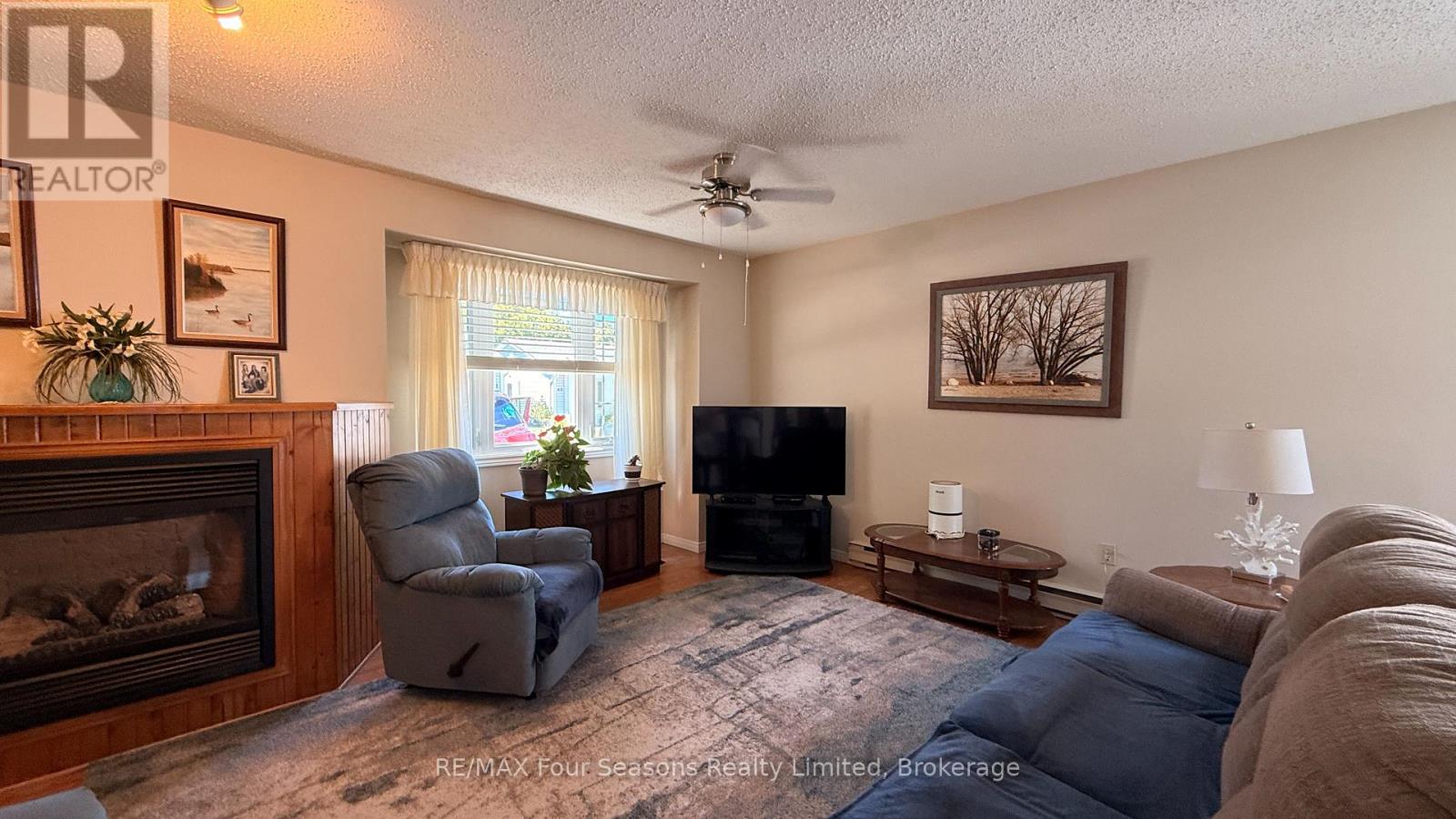 #52 303 WATERLOO STREET - 8