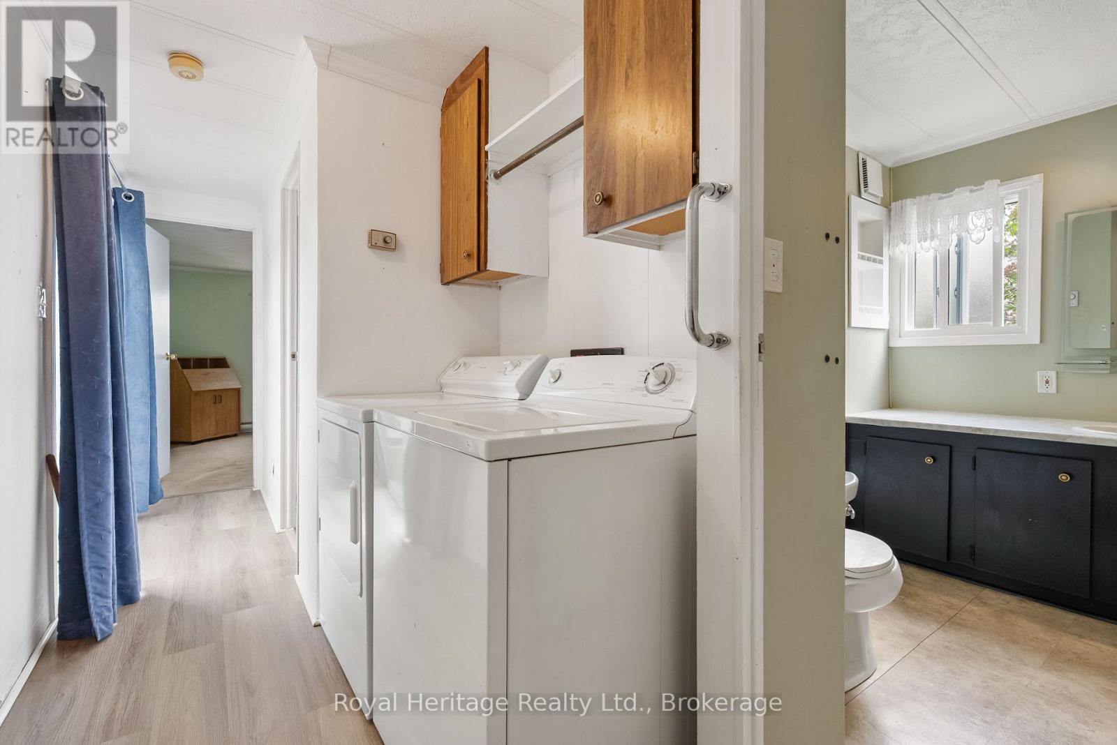 19 PARK CRESCENT - 11