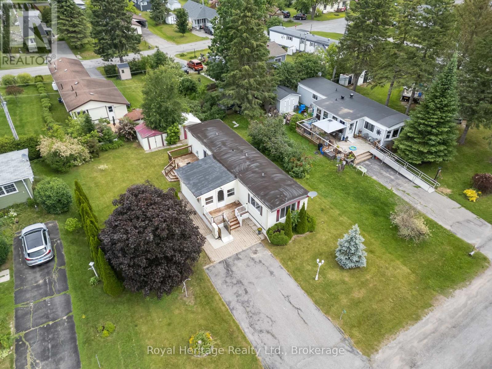 19 PARK CRESCENT - 2