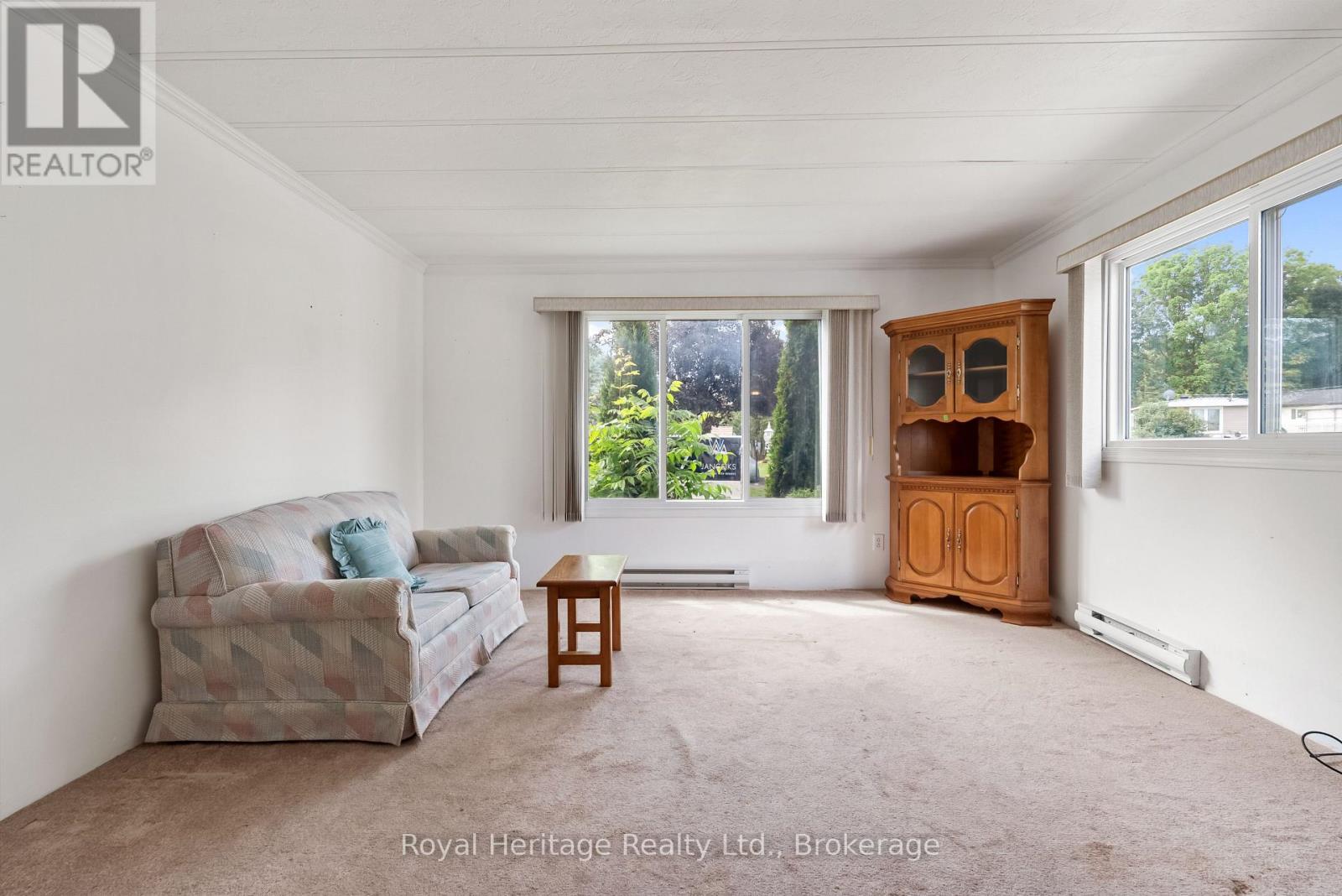 19 PARK CRESCENT - 7