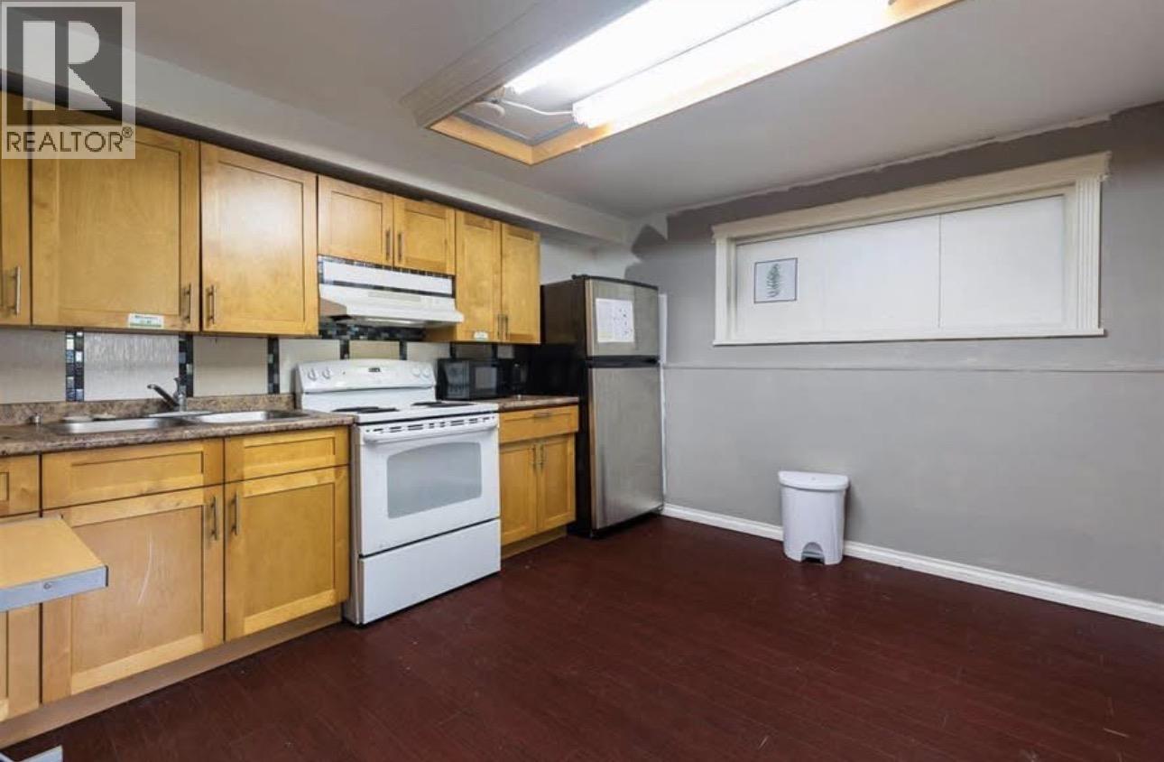 1150 MADORE AVENUE, Coquitlam