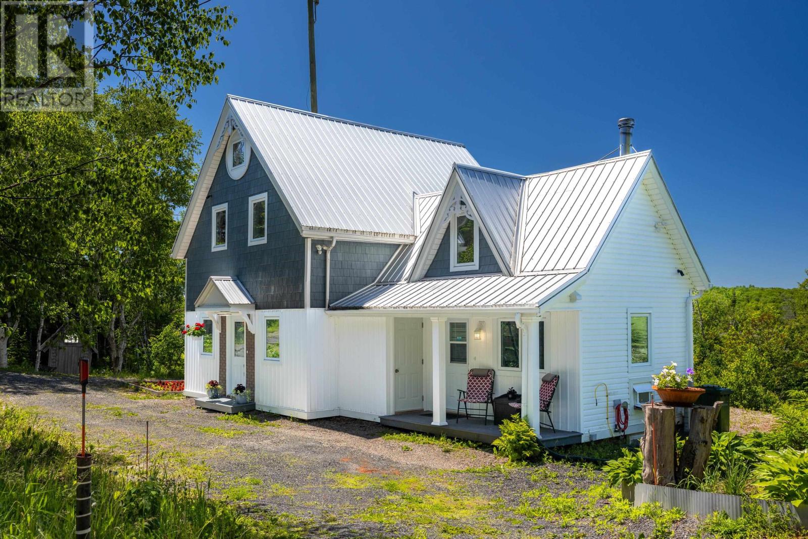 499 South Melville Road - 1