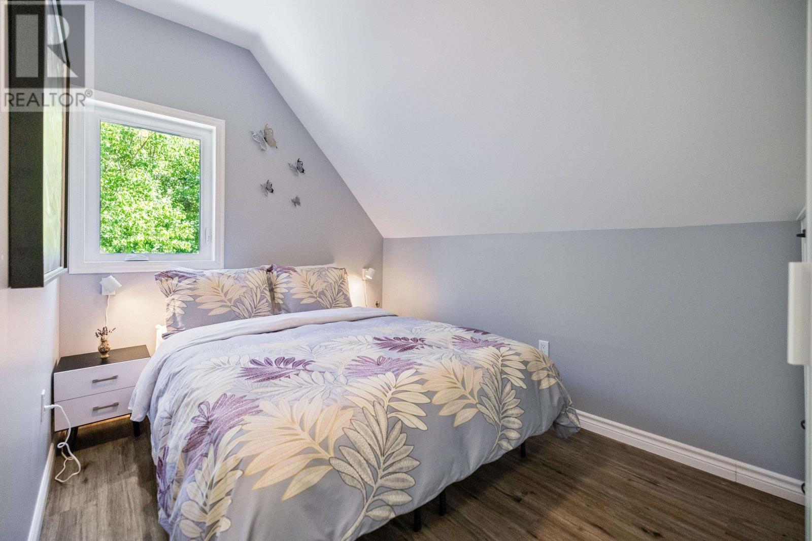 499 South Melville Road - 22